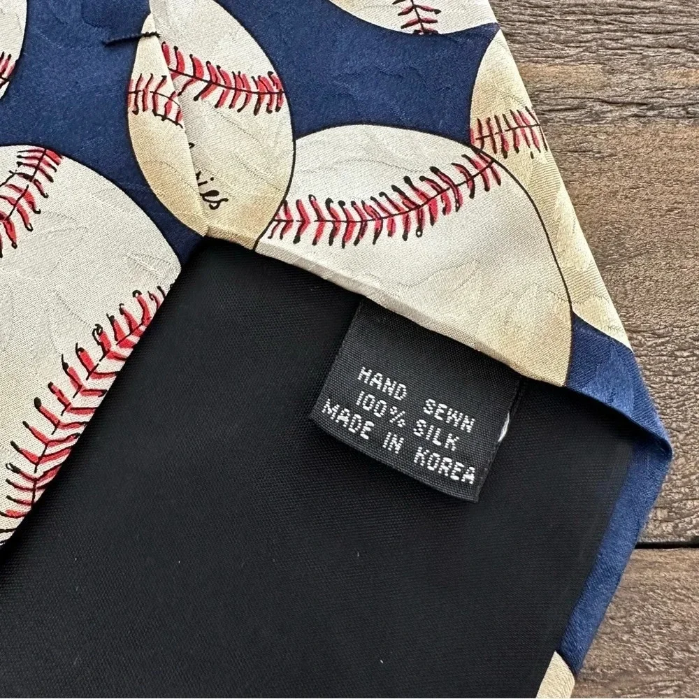 Nicole Miller 1994 Silk Baseball Necktie Tie Fly Ball Home Run Series Navy Coach